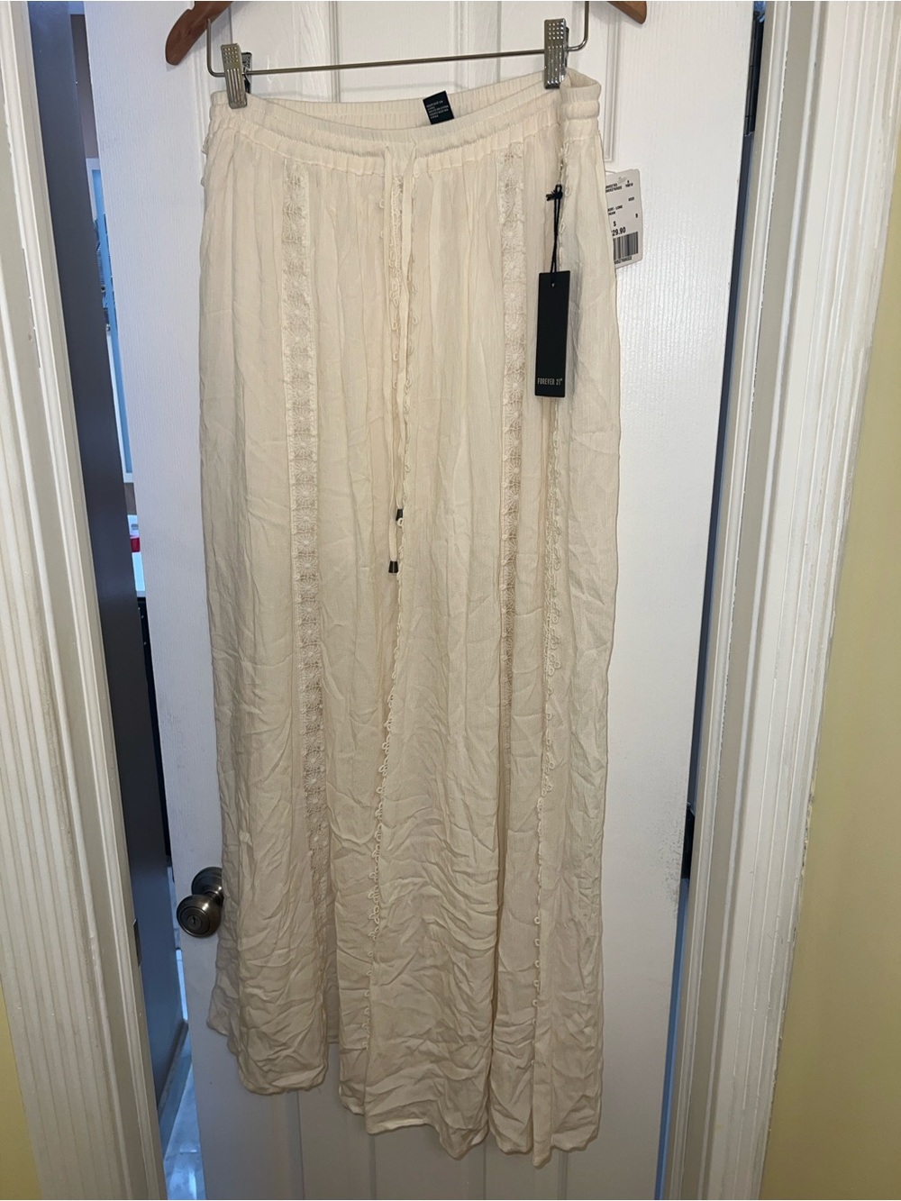 Forever21 Boho Cream Lace-Trim Maxi Skirt